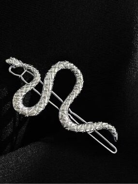 Silver Snake Reptile Hairpin - Silver